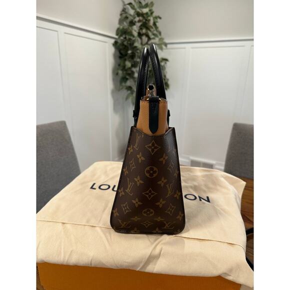 Louis Vuitton On My Side MM Noir Bag - Picture 12 of 16